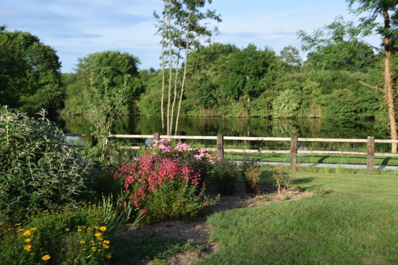 La Francoisiere Bed & Breakfast Loigne-sur-Mayenne ภายนอก รูปภาพ